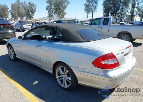 2006 Mercedes-Benz Clk 350 из США, поврежденный, VIN WDBTK56H56F193669